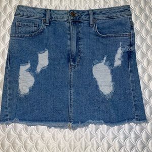 Forever 21 very stretchy short jeans skirt